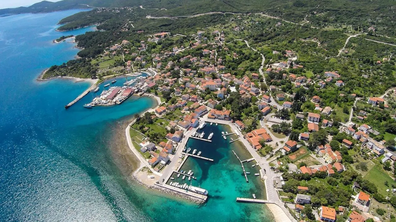 Guest house Apartments And Rooms With Parking Space Nerezine, Losinj - 2506