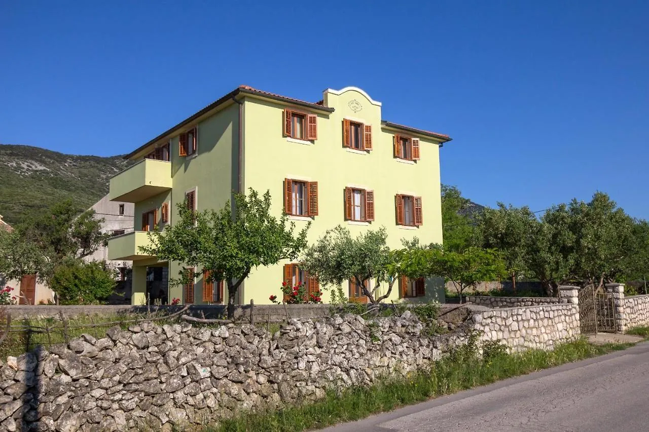 Apartments And Rooms With Parking Space Nerezine, Losinj - 2506 Croatia