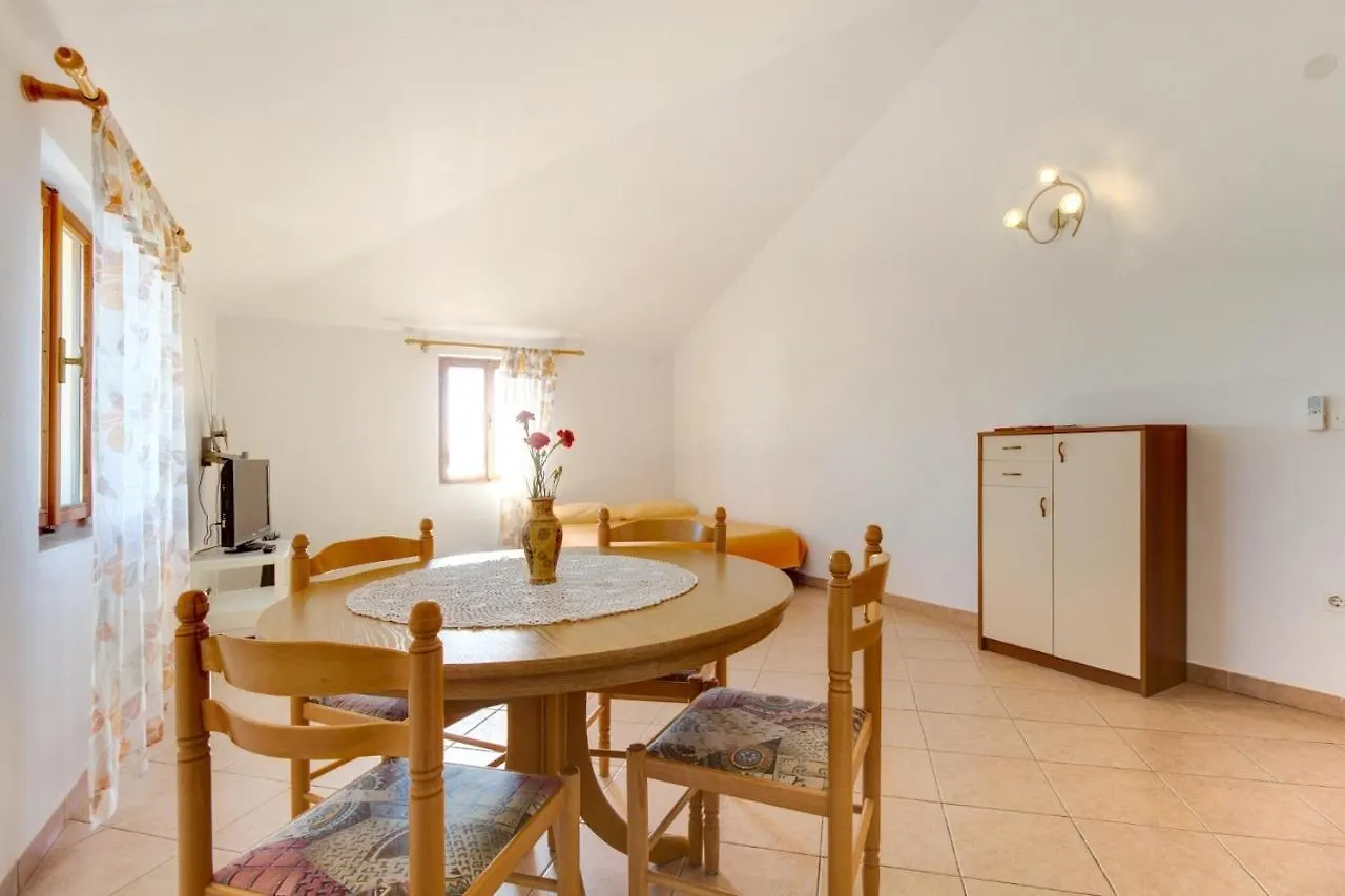 Apartments And Rooms With Parking Space Nerezine, Losinj - 2506 3*, Nerezine