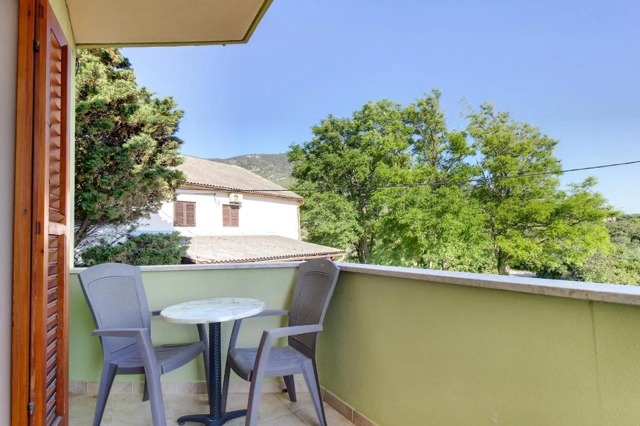 Apartments And Rooms With Parking Space Nerezine, Losinj - 2506