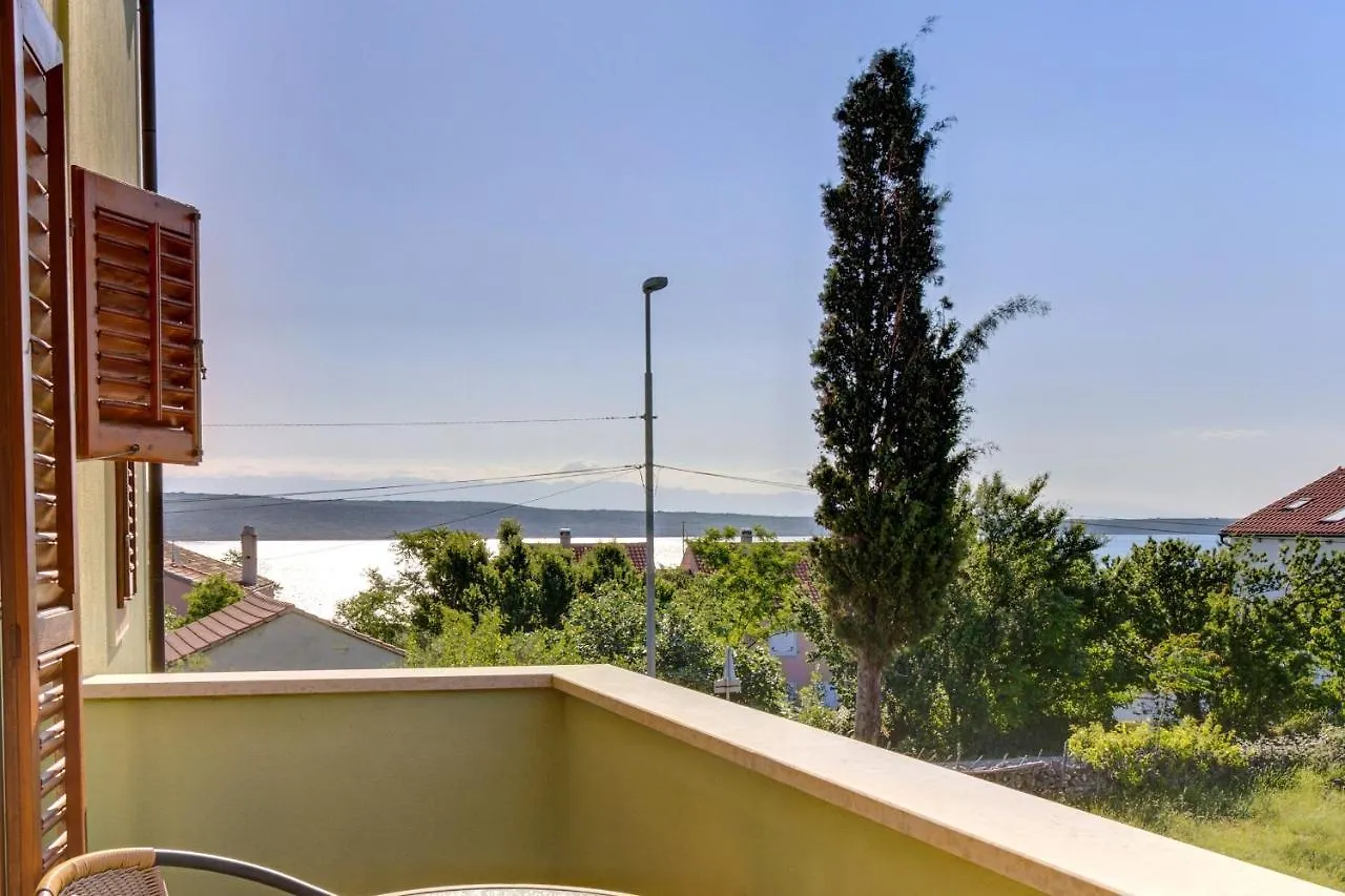 Apartments And Rooms With Parking Space Nerezine, Losinj - 2506 Guest house
